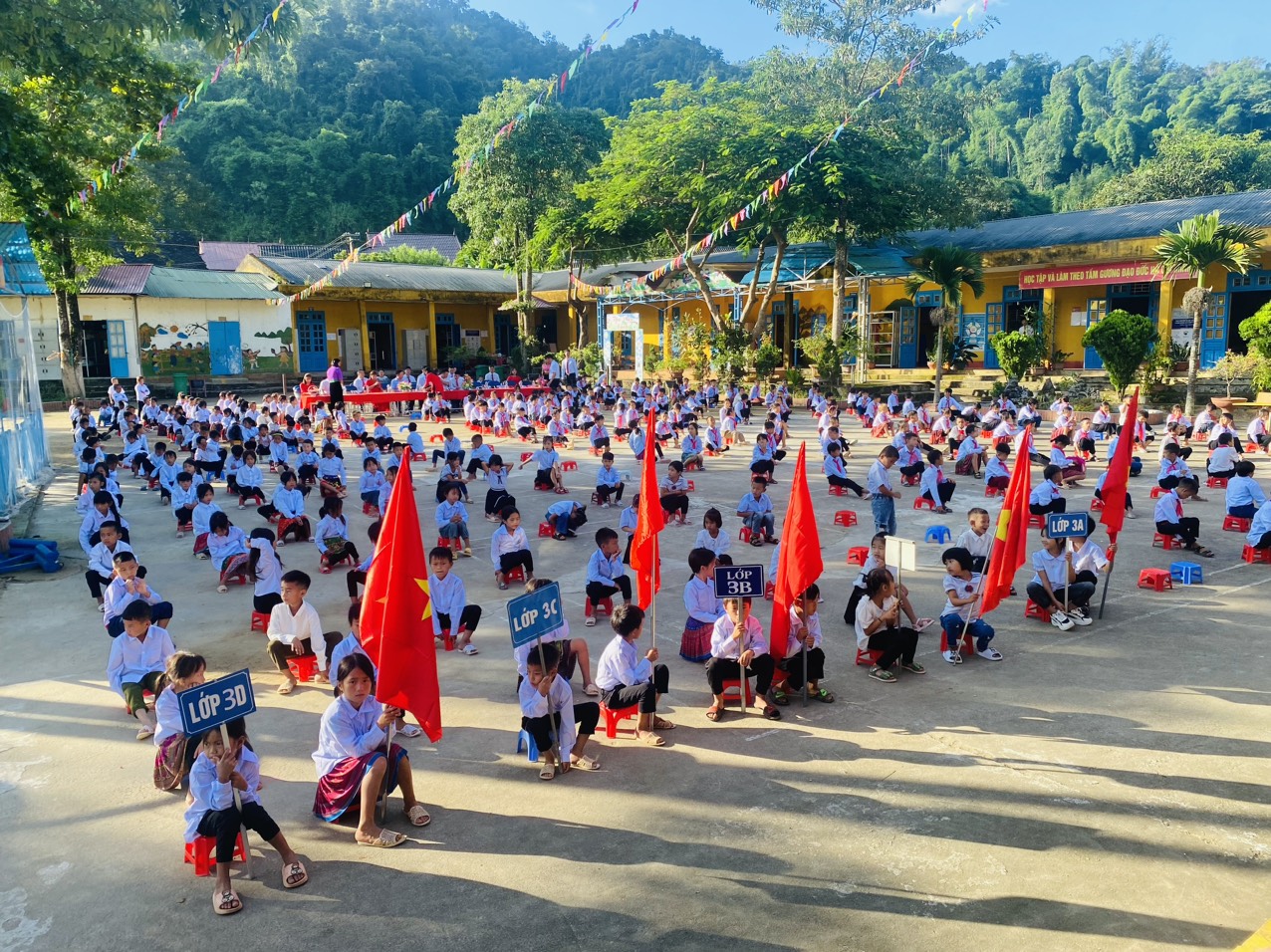 khai giảng 2(23 24